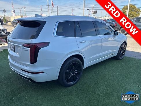 Used 2024 Cadillac XT6 Premium Luxury w/ Technology Package image 6