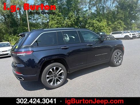 Used 2023 Jeep Grand Cherokee Overland w/ Luxury Tech Group IV AWD/4WD image 3