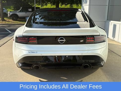 Certified 2025 Nissan Z Performance w/ Floor Mat Package RWD image 6