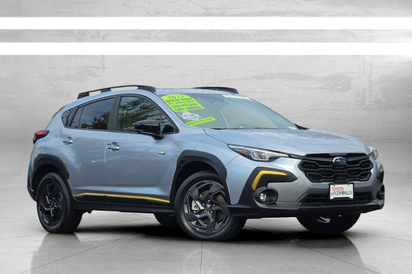 Used 2025 Subaru Crosstrek 2.5i Sport AWD/4WD image 2