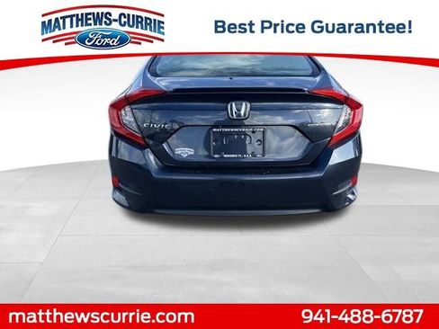 Used 2016 Honda Civic Touring image 5