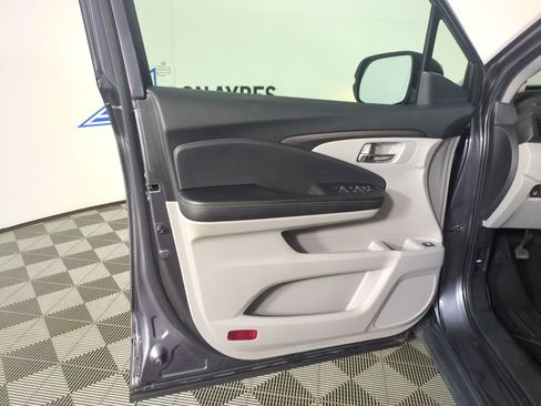 Used 2020 Honda Ridgeline RTL image 10