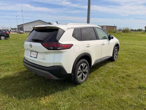 Certified 2023 Nissan Rogue SV w/ SV Premium B Package FWD image 5