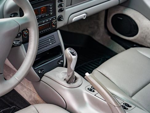 Used 2003 Porsche 911 Carrera image 19