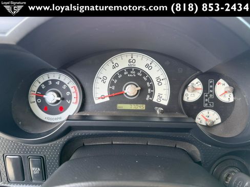 Used 2014 Toyota FJ Cruiser 4WD w/ Upgrade Package image 21