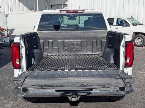 Used 2025 GMC Sierra 1500 SLT image 14