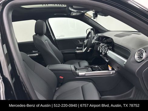 Certified 2026 Mercedes-Benz GLB 250 4MATIC image 30