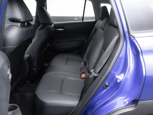 Used 2024 Toyota Corolla Cross XLE image 28