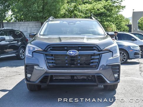Used 2024 Subaru Ascent Onyx Edition image 10