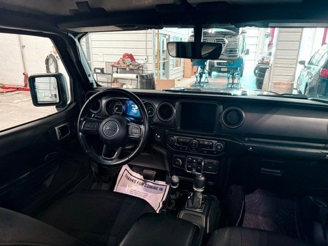 Used 2022 Jeep Gladiator Sport AWD/4WD image 13