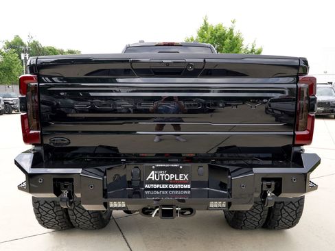 Used 2026 Ford F450 Platinum w/ FX4 Off-Road Package AWD/4WD image 4