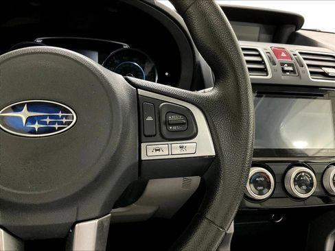 Used 2017 Subaru Forester 2.5i Premium AWD/4WD image 21