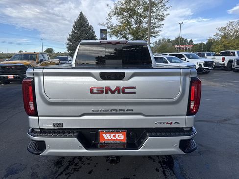 Used 2022 GMC Sierra 1500 AT4X AWD/4WD image 5