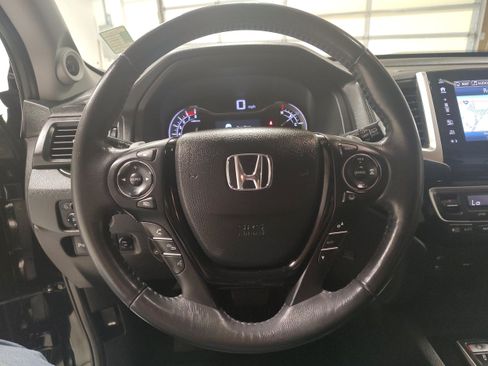 Used 2017 Honda Pilot Elite image 5