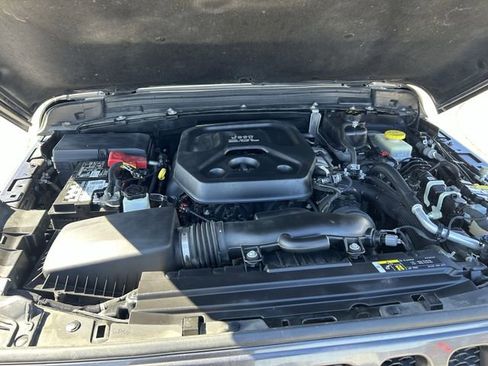 Used 2020 Jeep Wrangler Unlimited Sport S AWD/4WD image 25