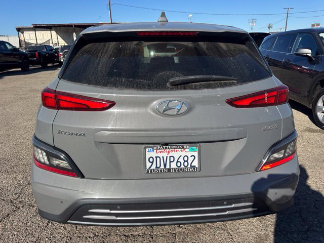 Used 2023 Hyundai Kona Limited FWD image 6