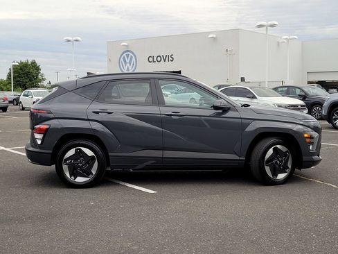 Used 2024 Hyundai Kona SEL FWD image 5