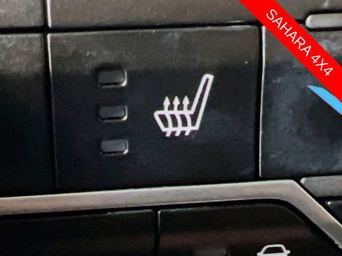 Used 2021 Jeep Wrangler Unlimited Sahara image 21