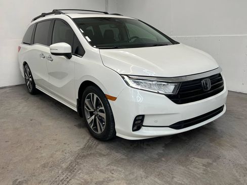Used 2022 Honda Odyssey Touring image 3