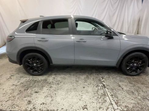 Used 2023 Honda HR-V Sport image 5