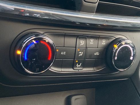 Used 2025 Buick Encore GX Preferred image 23