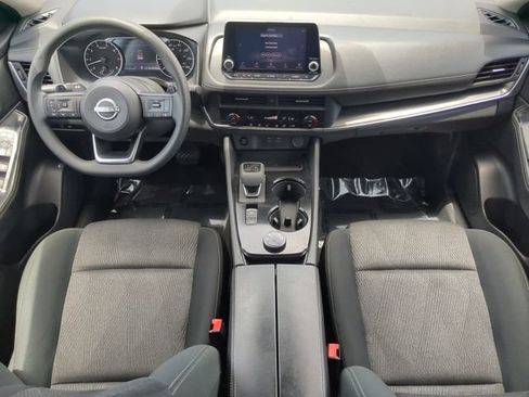Used 2024 Nissan Rogue SV AWD/4WD image 16