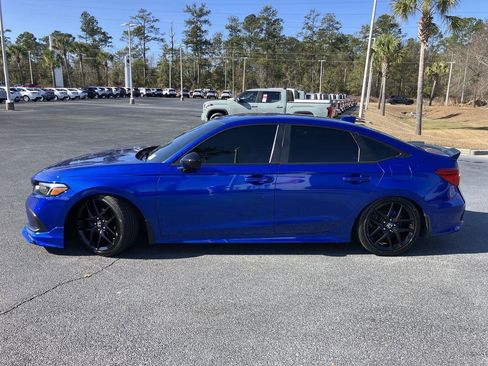 Used 2023 Honda Civic Sport image 2