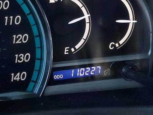 Used 2013 Toyota Venza LE AWD/4WD image 23