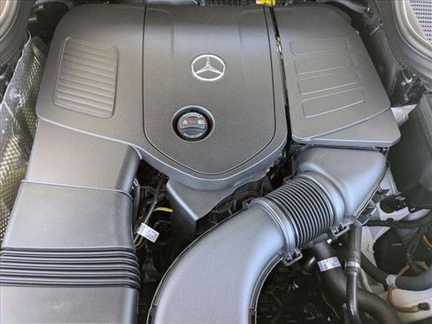 Used 2025 Mercedes-Benz GLE 350 4MATIC image 16