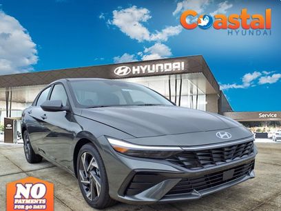 New 2025 Hyundai Elantra SEL