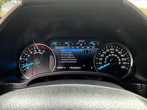 Used 2017 Ford F150 Lariat w/ Equipment Group 502A Luxury image 13