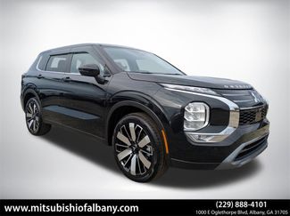 New 2026 Mitsubishi Outlander SE video 1