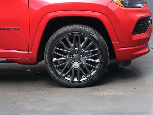 Used 2022 Jeep Compass Limited w/ (RED) Package AWD/4WD image 9