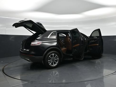 Used 2021 Lincoln Nautilus Reserve w/ Cargo Utility Package FWD image 5