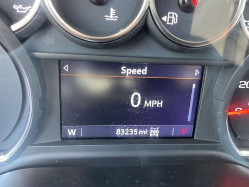 Used 2021 Chevrolet Silverado 1500 LT AWD/4WD image 12