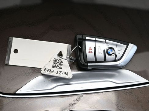 Used 2023 BMW X5 xDrive40i w/ Parking Assistance Package image 33