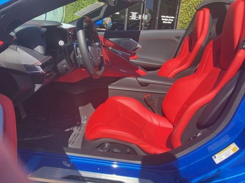 Used 2024 Chevrolet Corvette Stingray Preferred Conv w/ Z51 Performance Package RWD image 16