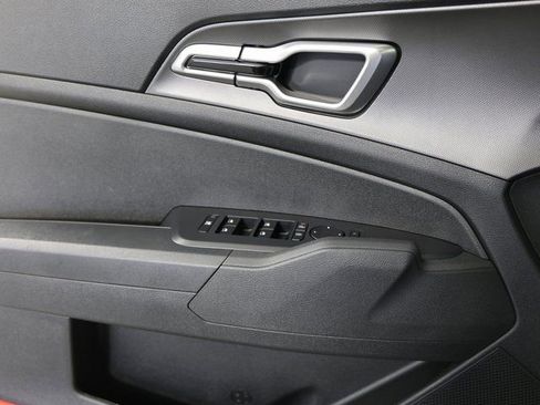 New 2026 Kia Sportage LX FWD image 23