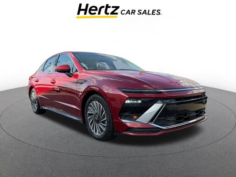 Used 2025 Hyundai Sonata SEL FWD image 1