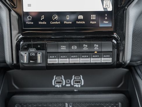 New 2026 RAM 2500 Big Horn AWD/4WD image 26