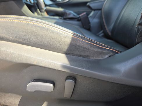 Used 2019 Subaru Crosstrek 2.0i Limited w/ Moonroof Package w/Navigation AWD/4WD image 10