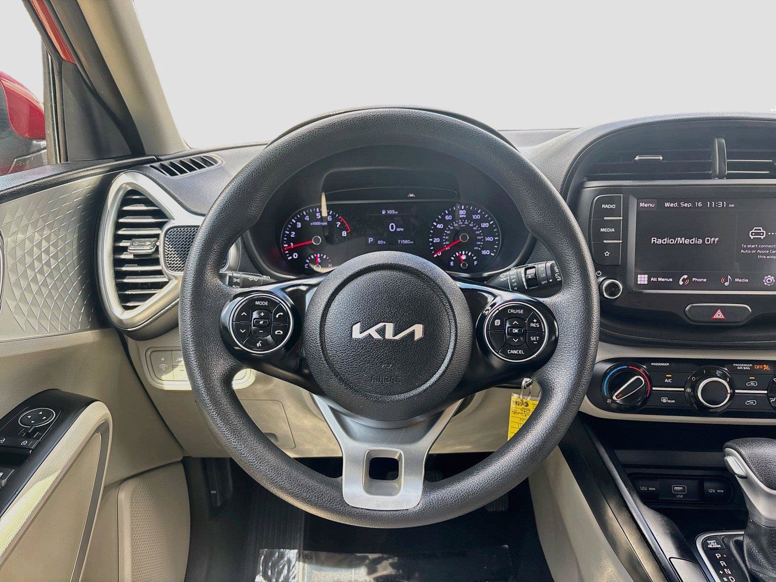 Used 2022 Kia Soul LX w/ Technology Package FWD image 14