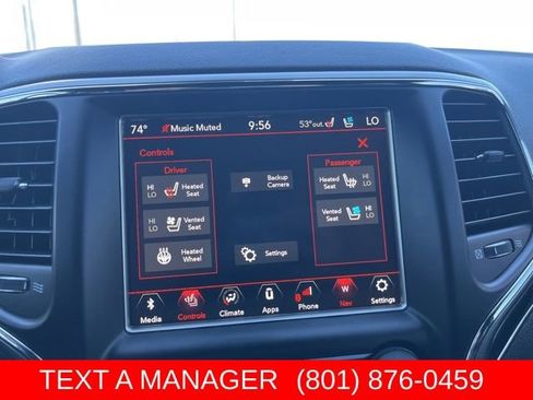 Used 2018 Jeep Grand Cherokee Trailhawk w/ Trailhawk Luxury Group AWD/4WD image 21