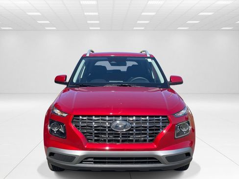 New 2026 Hyundai Venue SEL FWD image 2