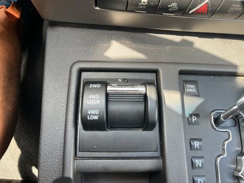Used 2012 Jeep Liberty Sport AWD/4WD image 20