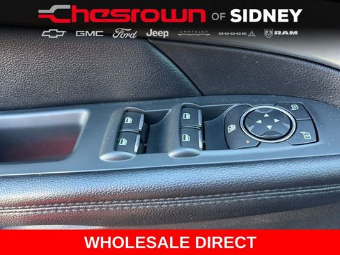 Used 2017 Ford Explorer XLT w/ Equipment Group 202A AWD/4WD image 17