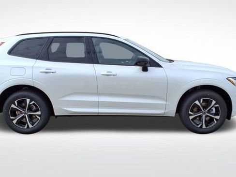 New 2026 Volvo XC60 B5 Core AWD/4WD image 8