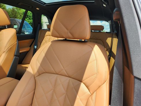 Certified 2024 BMW X5 M60i image 11