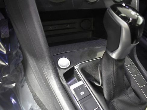 Used 2024 Volkswagen Tiguan Wolfsburg Edition image 17