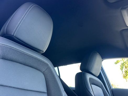 Used 2025 Chevrolet Equinox EV LT w/ Convenience Package image 21